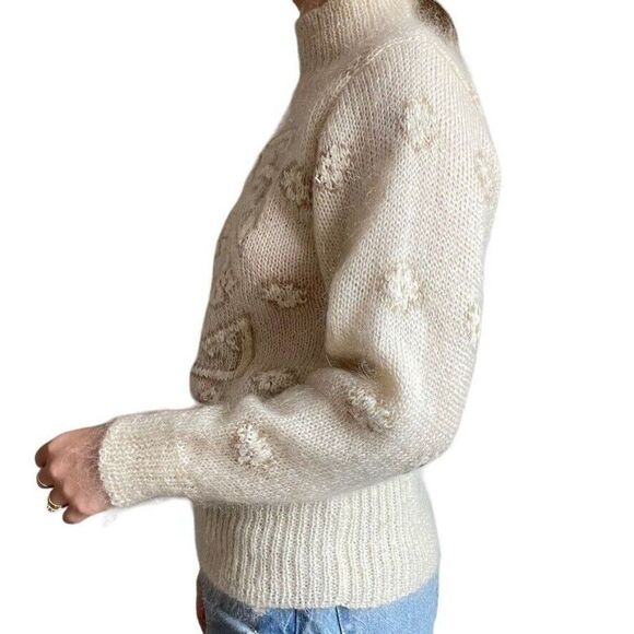 Vintage 80s Ellen Tracy Hand Knit White Mohair Blend Fluffy Turtleneck Sweater - Picture 9 of 10